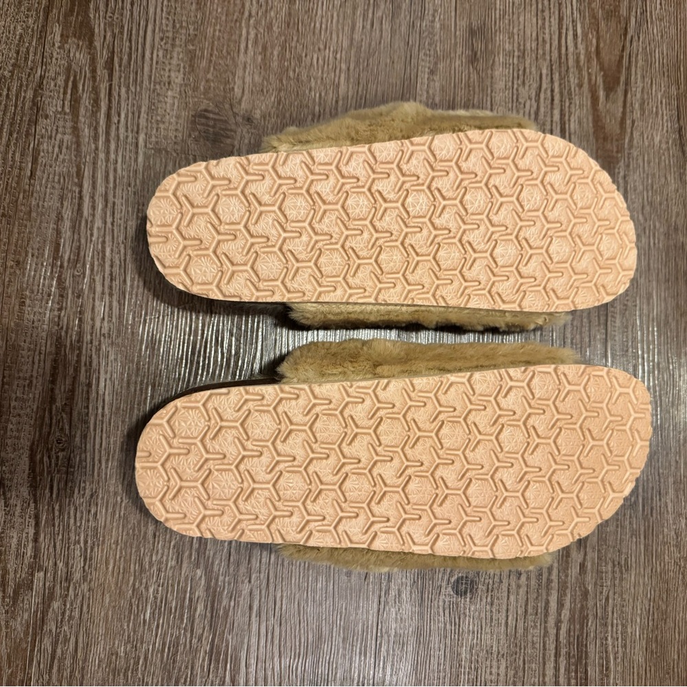 NEW ~ FITORY Women’s Tan/Beige Faux Rabbit Fur Cork Slide Sandals ~ size 8.5 - Picture 8 of 8